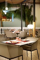 Grand Palladium Lady Hamilton Resort & Spa All Inclusive