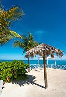 Grand Palladium Lady Hamilton Resort & Spa All Inclusive