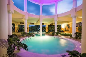 Grand Palladium Lady Hamilton Resort & Spa All Inclusive