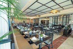 Grand Palladium Lady Hamilton Resort & Spa All Inclusive