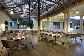 Grand Palladium Lady Hamilton Resort & Spa All Inclusive