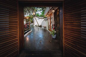 Blu Galapagos Sustainable Waterfront Lodge