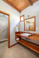 Blu Galapagos Sustainable Waterfront Lodge