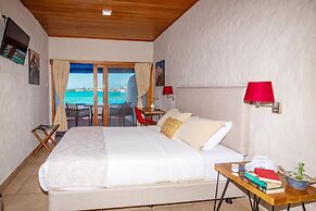 Blu Galapagos Sustainable Waterfront Lodge