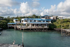 Blu Galapagos Sustainable Waterfront Lodge