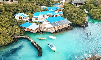 Blu Galapagos Sustainable Waterfront Lodge