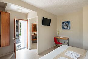 Blu Galapagos Sustainable Waterfront Lodge