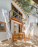 Blu Galapagos Sustainable Waterfront Lodge