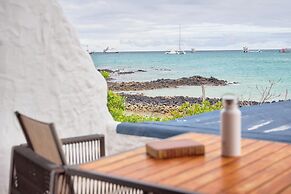 Blu Galapagos Sustainable Waterfront Lodge