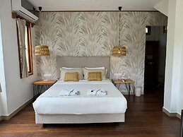 Blu Galapagos Sustainable Waterfront Lodge