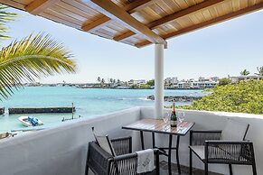 Blu Galapagos Sustainable Waterfront Lodge