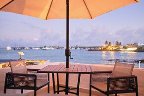 Blu Galapagos Sustainable Waterfront Lodge