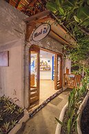 Blu Galapagos Sustainable Waterfront Lodge