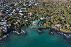 Blu Galapagos Sustainable Waterfront Lodge