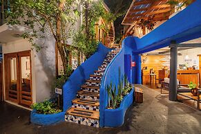 Blu Galapagos Sustainable Waterfront Lodge