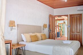 Blu Galapagos Sustainable Waterfront Lodge