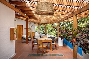 Blu Galapagos Sustainable Waterfront Lodge