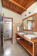 Blu Galapagos Sustainable Waterfront Lodge