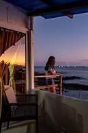 Blu Galapagos Sustainable Waterfront Lodge