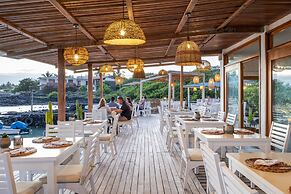 Blu Galapagos Sustainable Waterfront Lodge