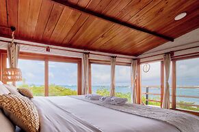 Blu Galapagos Sustainable Waterfront Lodge