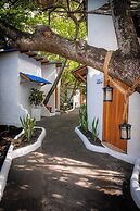 Blu Galapagos Sustainable Waterfront Lodge