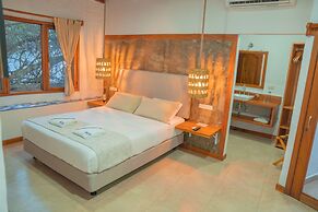Blu Galapagos Sustainable Waterfront Lodge
