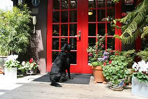 The Stanford Inn By The Sea Eco-Resort