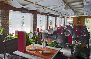 Orpheas Resort - Adults Only