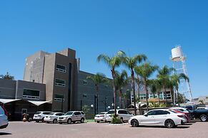 Hotel & Suites Aliana