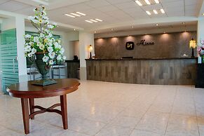 Hotel & Suites Aliana