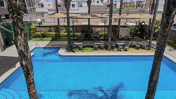 Hotel & Suites Aliana