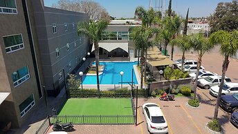 Hotel & Suites Aliana