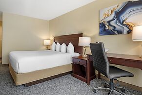 Best Western Plus Fredericton Hotel & Suites
