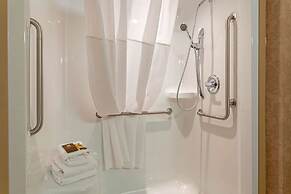 Best Western Plus Fredericton Hotel & Suites