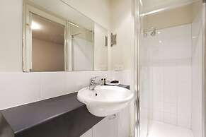 Plum Carlton Serviced Apartments