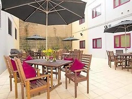 Plum Carlton Serviced Apartments