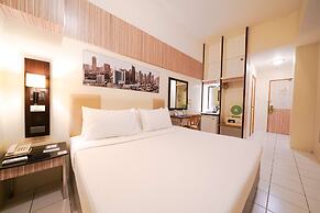 Majestic Hotel (formerly Octagon Mansion Hotel)