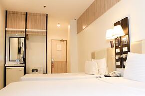 Majestic Hotel (formerly Octagon Mansion Hotel)