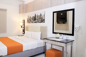 Majestic Hotel (formerly Octagon Mansion Hotel)