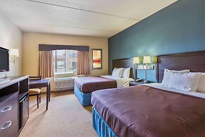 AmericInn by Wyndham Monmouth