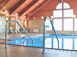 AmericInn by Wyndham Monmouth
