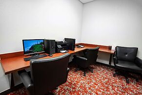 Best Western Plus Cimarron Hotel & Suites