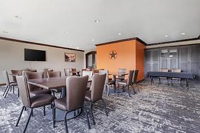 Best Western Plus Cimarron Hotel & Suites