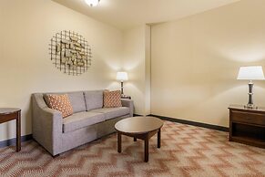 Best Western Plus Cimarron Hotel & Suites