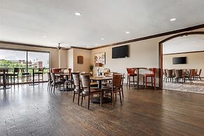 Best Western Plus Cimarron Hotel & Suites
