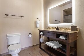 Best Western Plus Cimarron Hotel & Suites