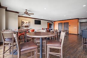 Best Western Plus Cimarron Hotel & Suites