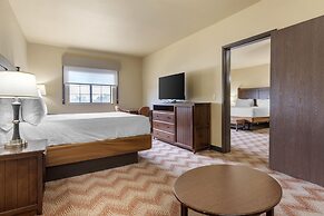 Best Western Plus Cimarron Hotel & Suites