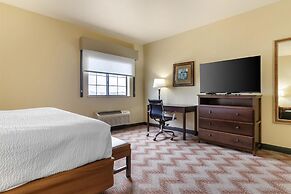 Best Western Plus Cimarron Hotel & Suites
